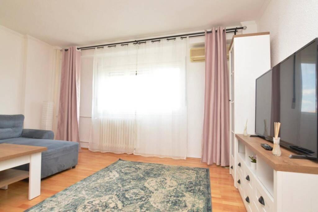 Apartament Ultracentral Piata Unirii Apartment Bucharest Exterior photo